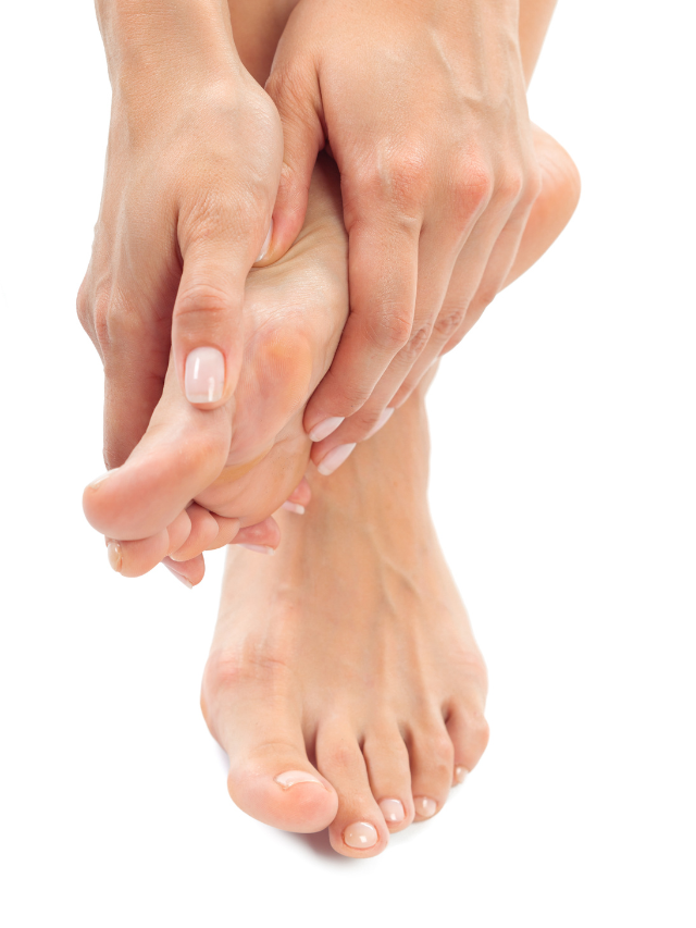 Symptoms of peripheral vascular disease in the feet?